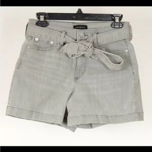 Banana Republic Women’s Shorts 27 / 4 Black Gray Belted Denim Stretch Pockets